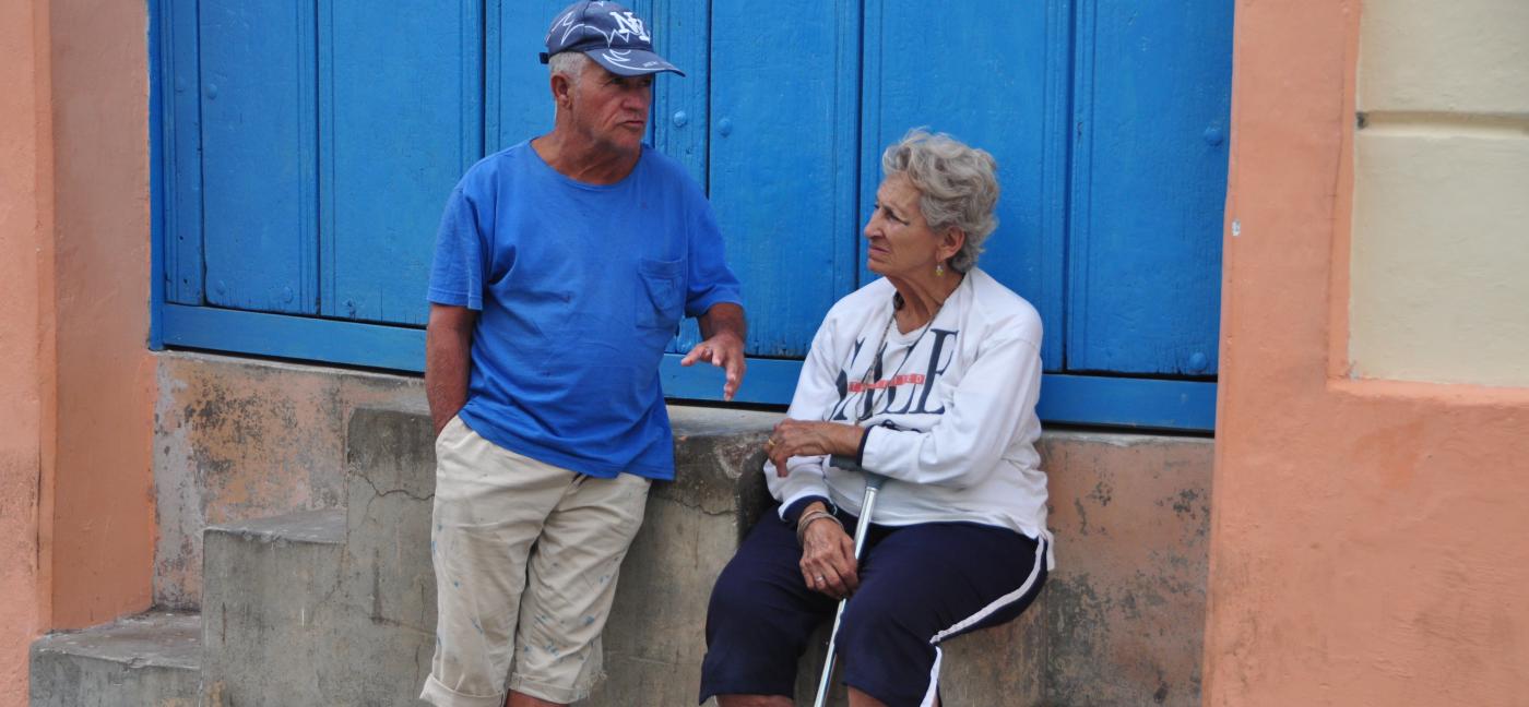 Cuban older adults in conversation