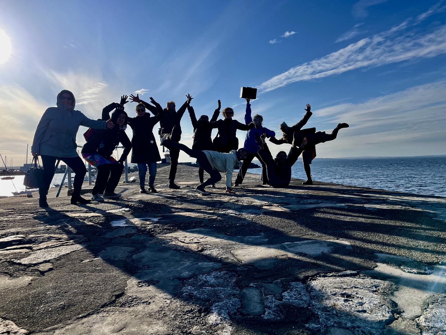 ARTHEWE event participants by the sea