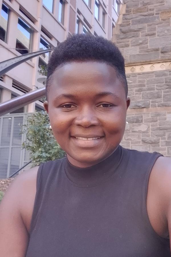 Headshot of Mundih Njohjam