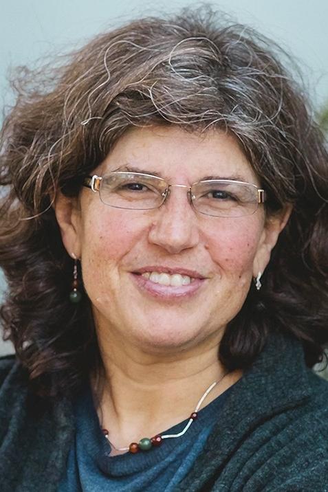 Andrea Slachevsky headshot