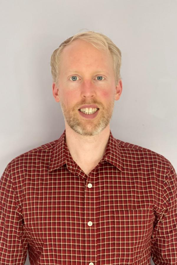 Harris Eyre headshot 2022