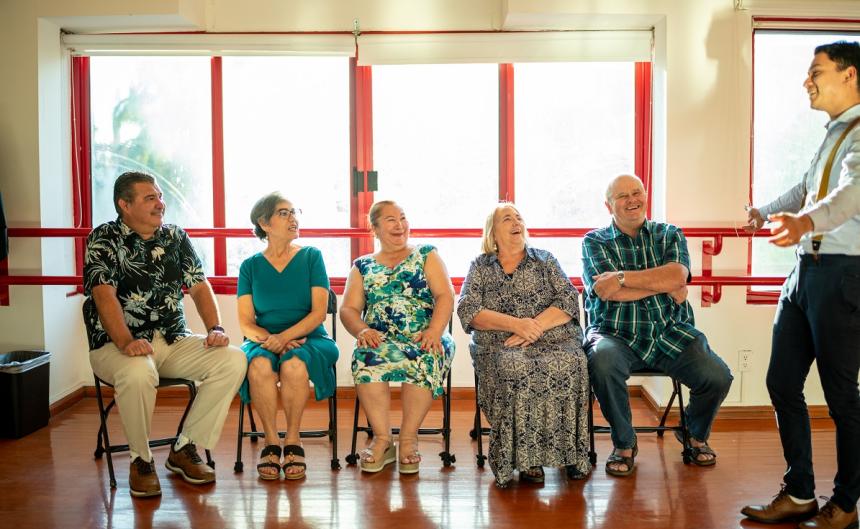 Old people sitting in a studio